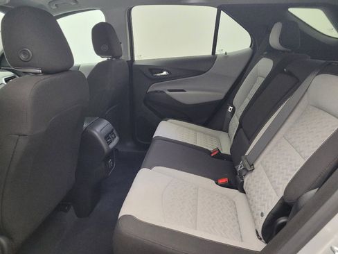 Used 2022 Chevrolet Equinox LS w/ LS Convenience Package FWD image 18