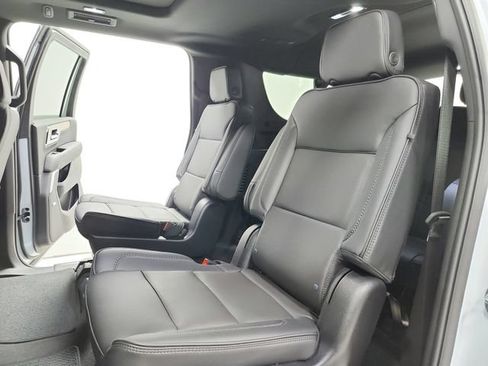 Used 2026 GMC Yukon XL Denali w/ Sun & Power Step Package AWD/4WD image 41