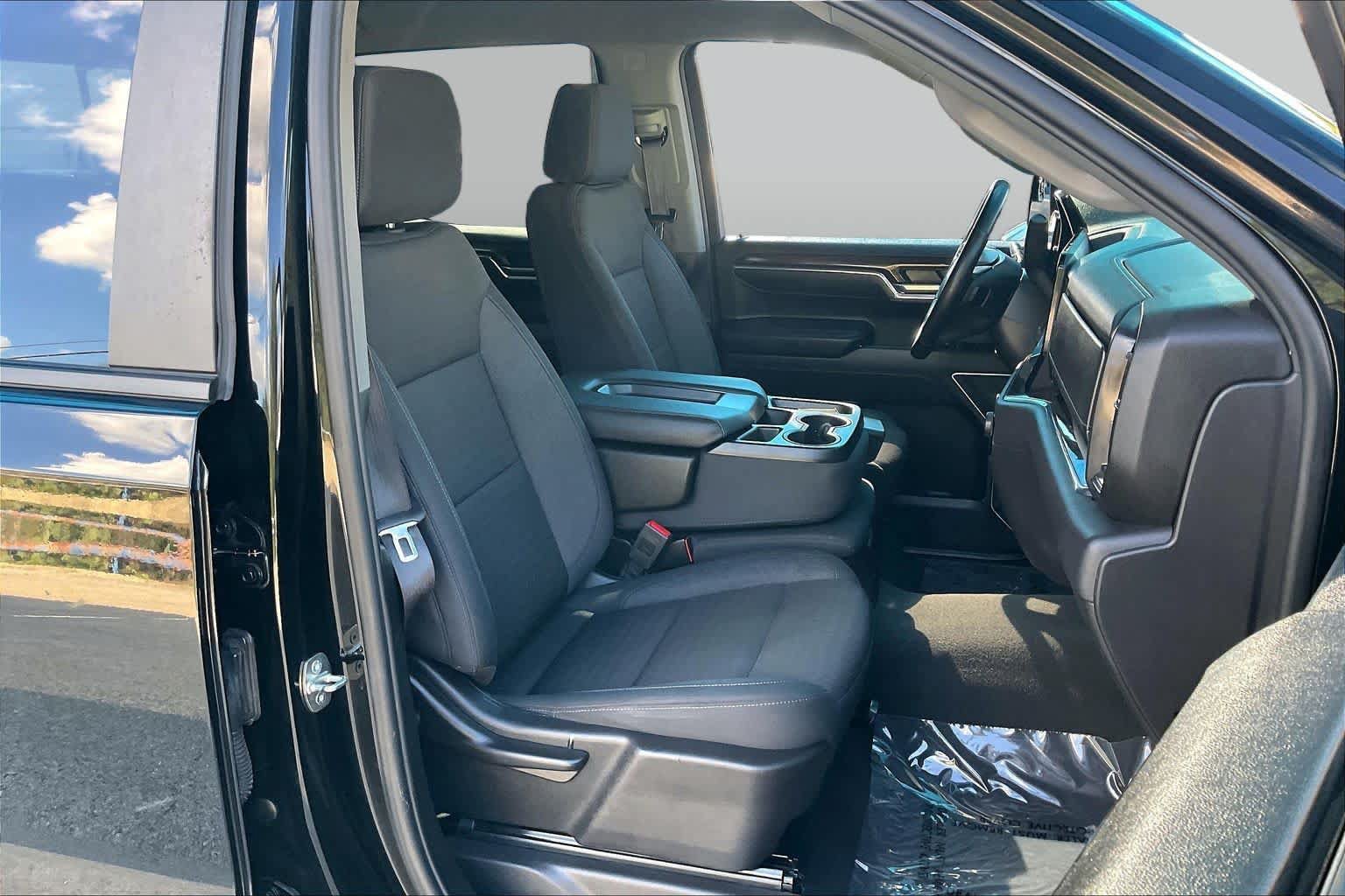 Used 2024 Chevrolet Silverado 1500 RST RWD image 8