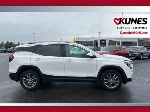 Used 2023 GMC Terrain SLT image 4
