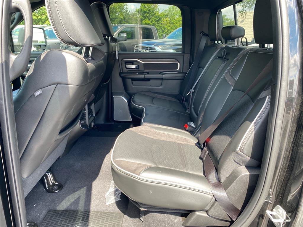 New 2026 RAM 2500 Laramie AWD/4WD image 15