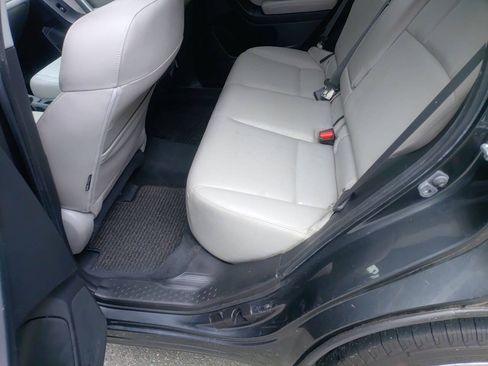 Used 2015 Subaru Forester 2.5i Limited AWD/4WD image 7