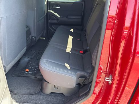 Used 2024 Nissan Frontier SV RWD image 20