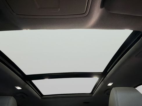 Used 2025 Acura MDX SH-AWD w/ Technology Package image 26