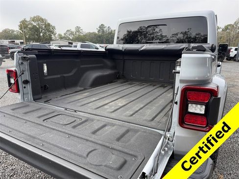 Certified 2022 Jeep Gladiator Overland w/ Popular Equipment Package image 29