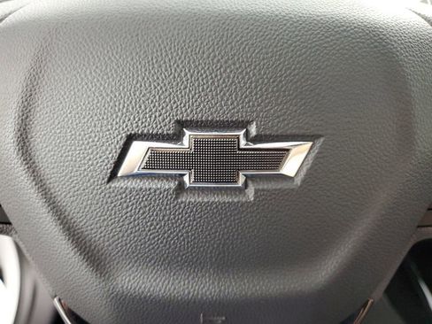 New 2026 Chevrolet Trax RS w/ Sunroof Package image 21