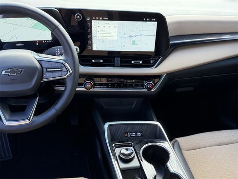 Certified 2026 Chevrolet Equinox ACTIV w/ Safety and Technology Package image 17