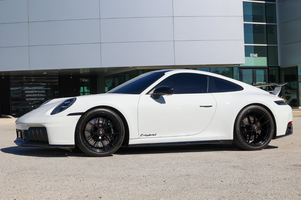 Certified 2026 Porsche 911 Carrera GTS RWD image 10