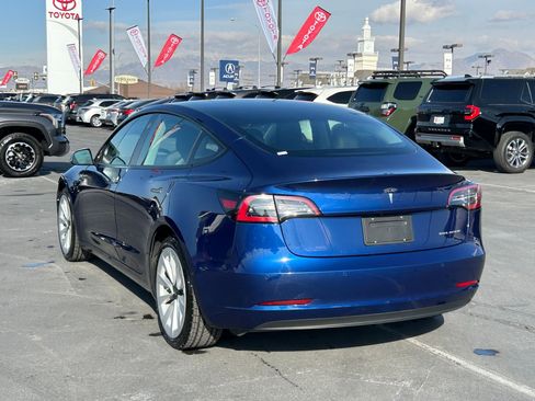 Used 2022 Tesla Model 3 Long Range image 3
