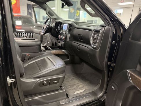 Used 2020 GMC Sierra 3500 Denali w/ Denali Ultimate Package AWD/4WD image 38