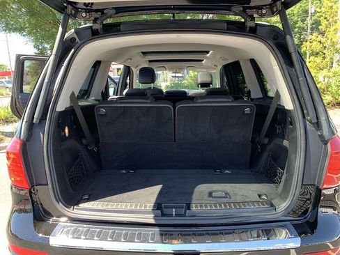 Used 2015 Mercedes-Benz GL 450 4MATIC image 34