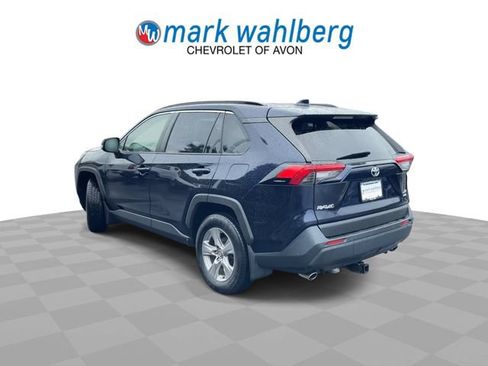 Used 2022 Toyota RAV4 XLE AWD/4WD image 6