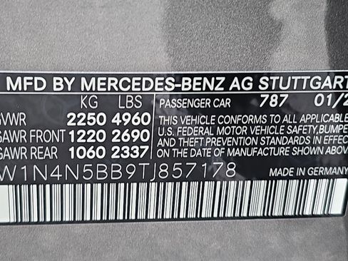 New 2026 Mercedes-Benz GLA 35 AMG 4MATIC image 35