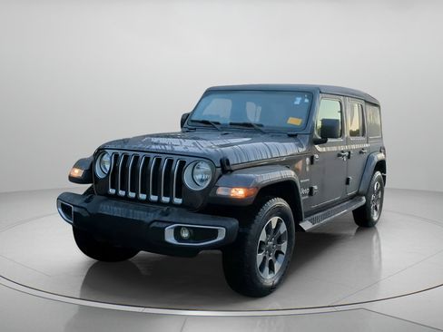 Used 2022 Jeep Wrangler Unlimited Sahara AWD/4WD image 11
