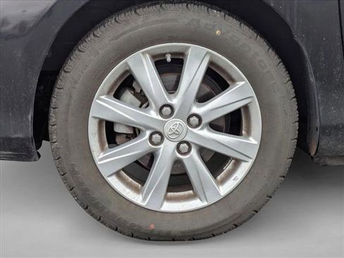 Used 2015 Toyota Yaris LE image 9