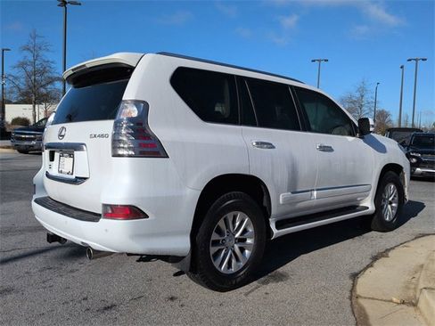 Used 2015 Lexus GX 460 w/ Premium Package image 4