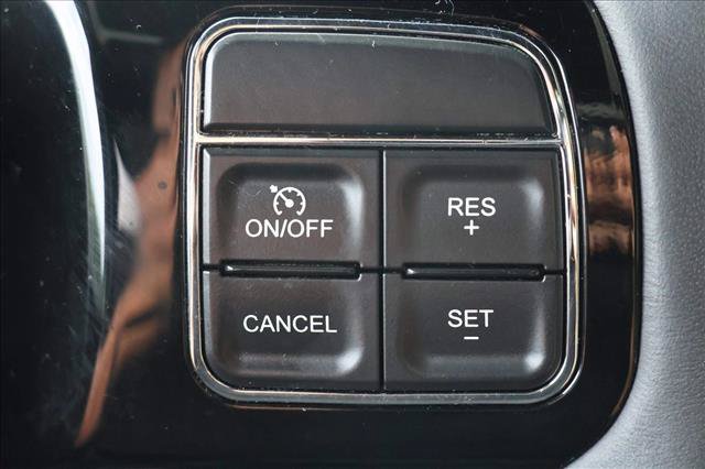 Used 2015 Jeep Wrangler Unlimited Sahara AWD/4WD image 15