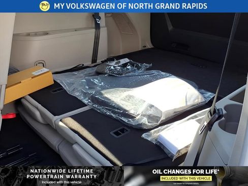 New 2026 Volkswagen Atlas SE image 14