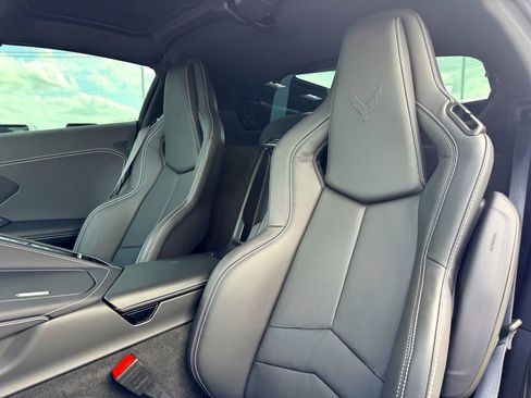 Used 2025 Chevrolet Corvette Stingray Coupe w/ 1LT image 22