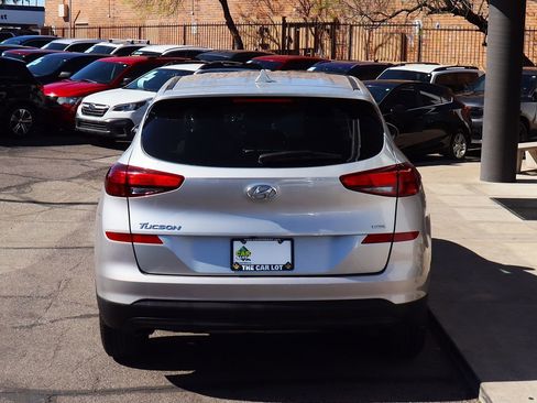 Used 2020 Hyundai Tucson SE image 10