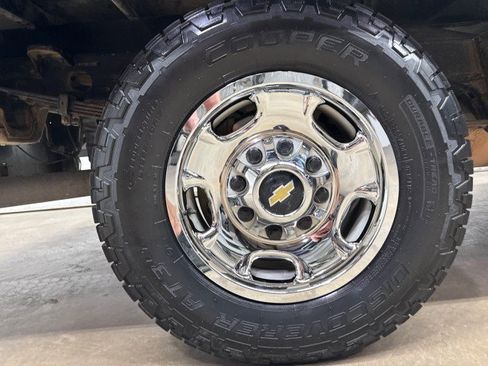 Used 2018 Chevrolet Silverado 2500 W/T w/ WT Convenience Package AWD/4WD image 41