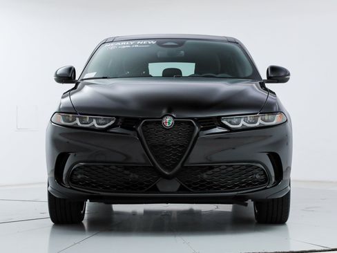 New 2025 Alfa Romeo Tonale AWD/4WD image 8
