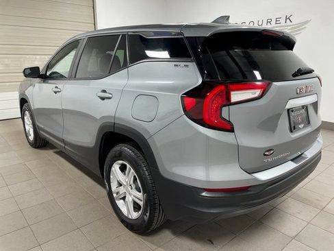 Used 2024 GMC Terrain SLE AWD/4WD image 4
