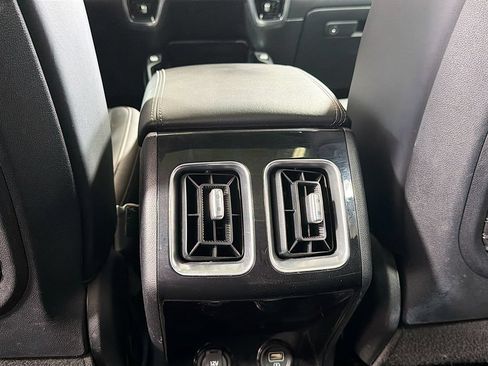 Used 2022 Kia Sorento SX w/ Panoramic Sunroof Package AWD/4WD image 27