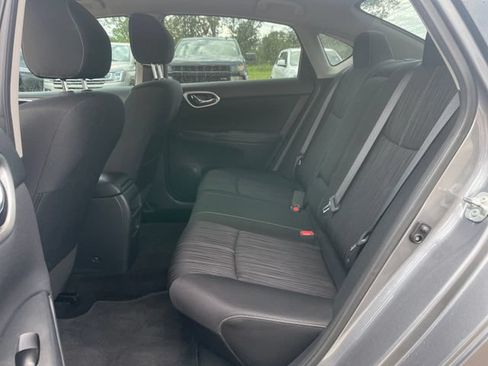 Used 2017 Nissan Sentra SV FWD image 28