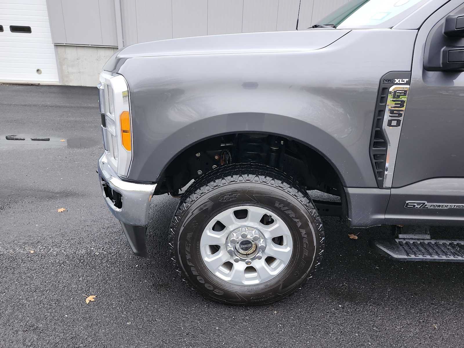Used 2023 Ford F350 XLT w/ Snow Plow Prep Package AWD/4WD image 10