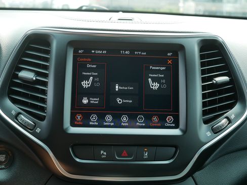 Used 2021 Jeep Cherokee Latitude Lux 80th Anniv w/ Quick Order Package 26U 80TH AWD/4WD image 30