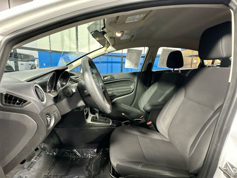 Used 2019 Ford Fiesta SE image 13