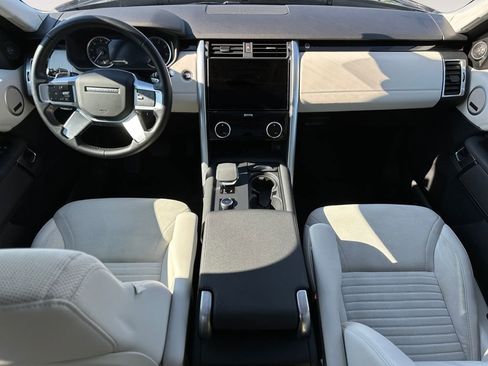 Used 2023 Land Rover Discovery S AWD/4WD image 10