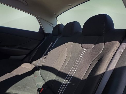 Used 2023 Hyundai Elantra SEL w/ Convenience Package image 20