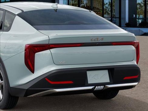 New 2026 Kia K4 LXS image 13