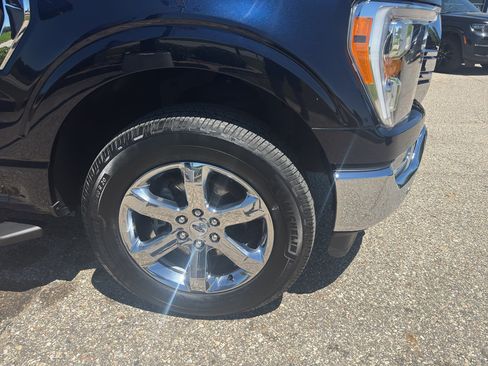 Used 2021 Ford F150 XLT w/ Equipment Group 302A High AWD/4WD image 18