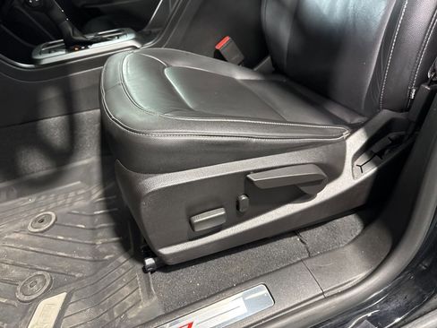 Used 2021 Chevrolet Colorado ZR2 w/ Colorado ZR2 Bison Edition image 35