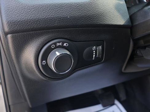 Used 2019 Jeep Compass Sport image 29