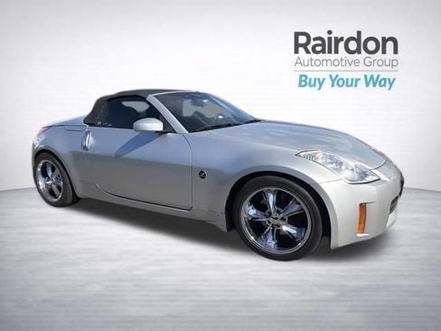 Used 2007 Nissan 350Z Touring RWD image 1