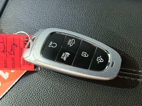 Used 2023 Hyundai Santa Cruz SEL image 32