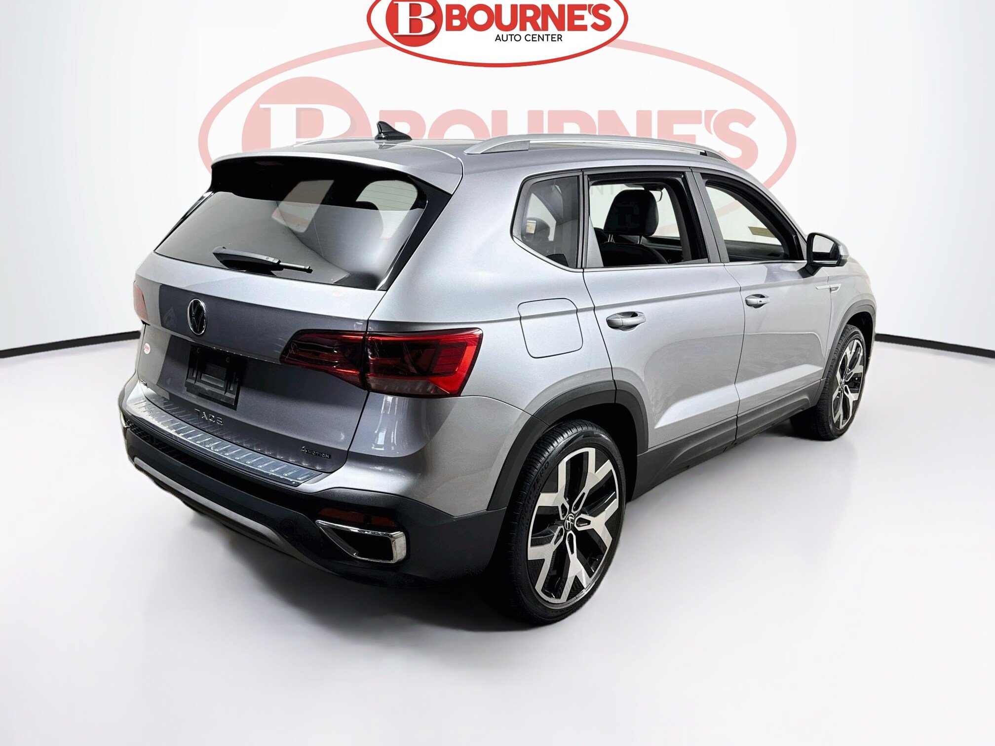 Used 2023 Volkswagen Taos SEL AWD/4WD image 11