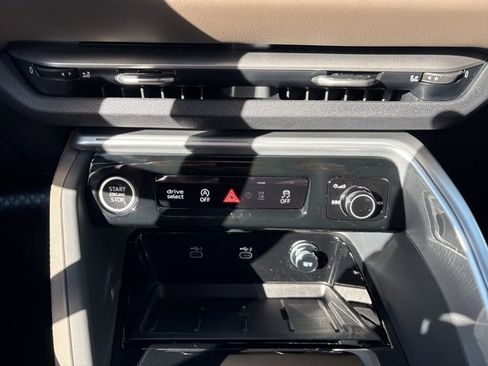 New 2025 Audi Q5 2.0T Premium Plus image 27
