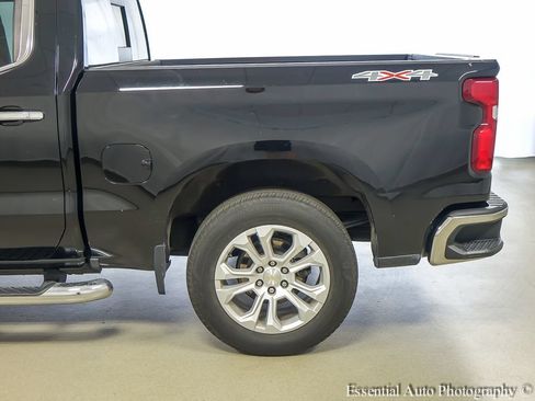 Used 2022 Chevrolet Silverado 1500 LTZ w/ LTZ Premium Package AWD/4WD image 9