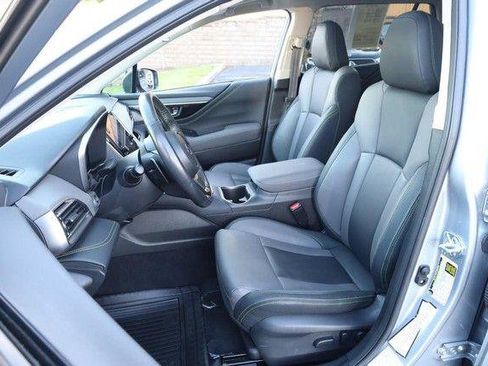 Used 2025 Subaru Outback Onyx Edition AWD/4WD image 8
