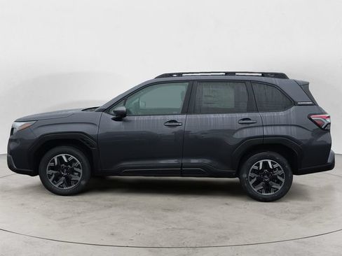 Used 2026 Subaru Forester Premium AWD/4WD image 2