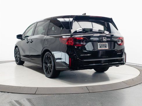 Used 2025 Honda Odyssey Sport-L image 9