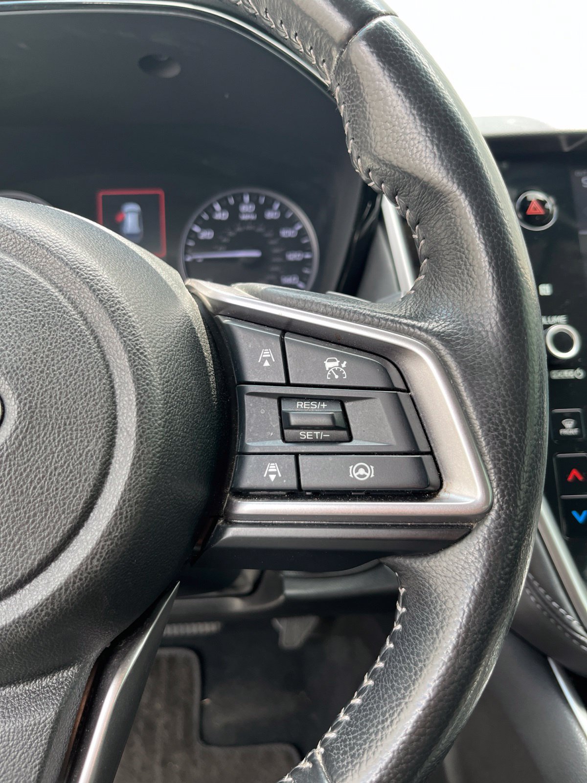 Used 2023 Subaru Outback Premium AWD/4WD image 21