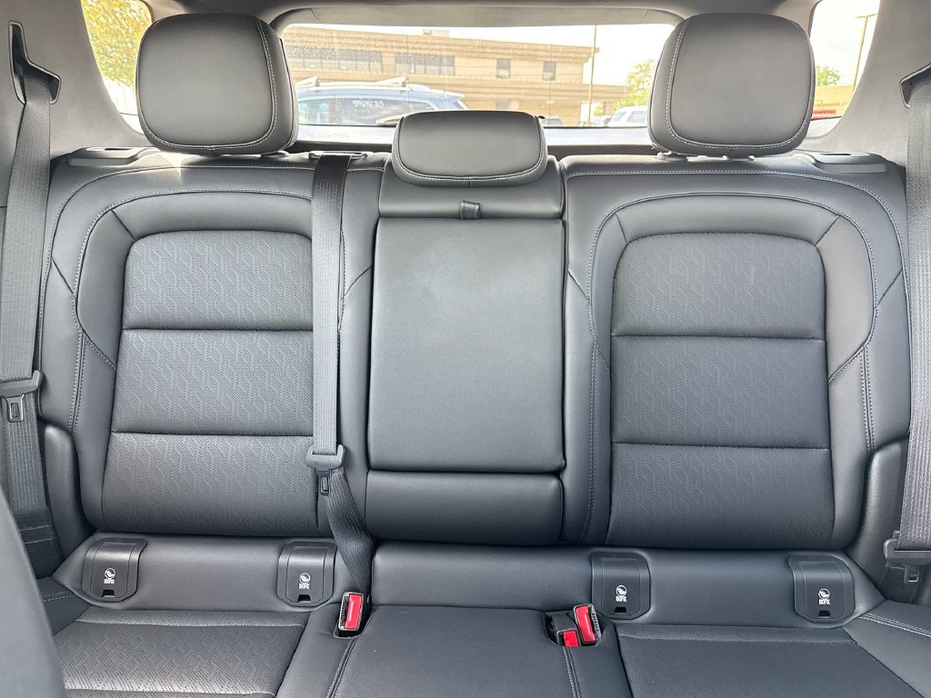 Used 2026 Chevrolet Equinox LT w/ Convenience Package II AWD/4WD image 5