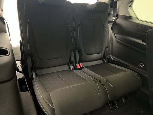 Used 2023 Jeep Grand Cherokee L Laredo image 31