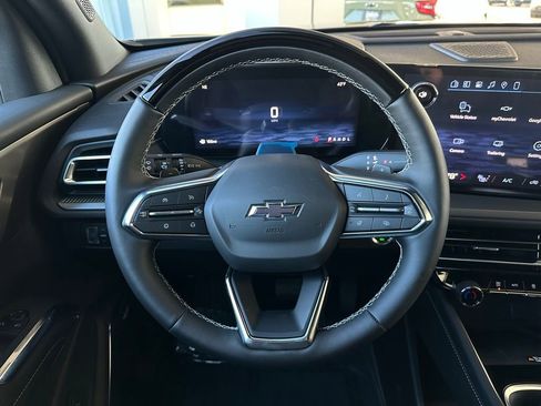 New 2026 Chevrolet Traverse LT w/ Enhanced Driving Package image 19